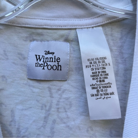 Winnie The Pooh And Pals graphic T-Shirt. - Picture 6 of 11